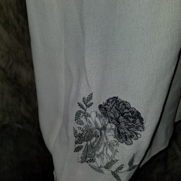 Vera Wang  Top Beautiful Blouse  NWT camisole - Picture 3 of 7